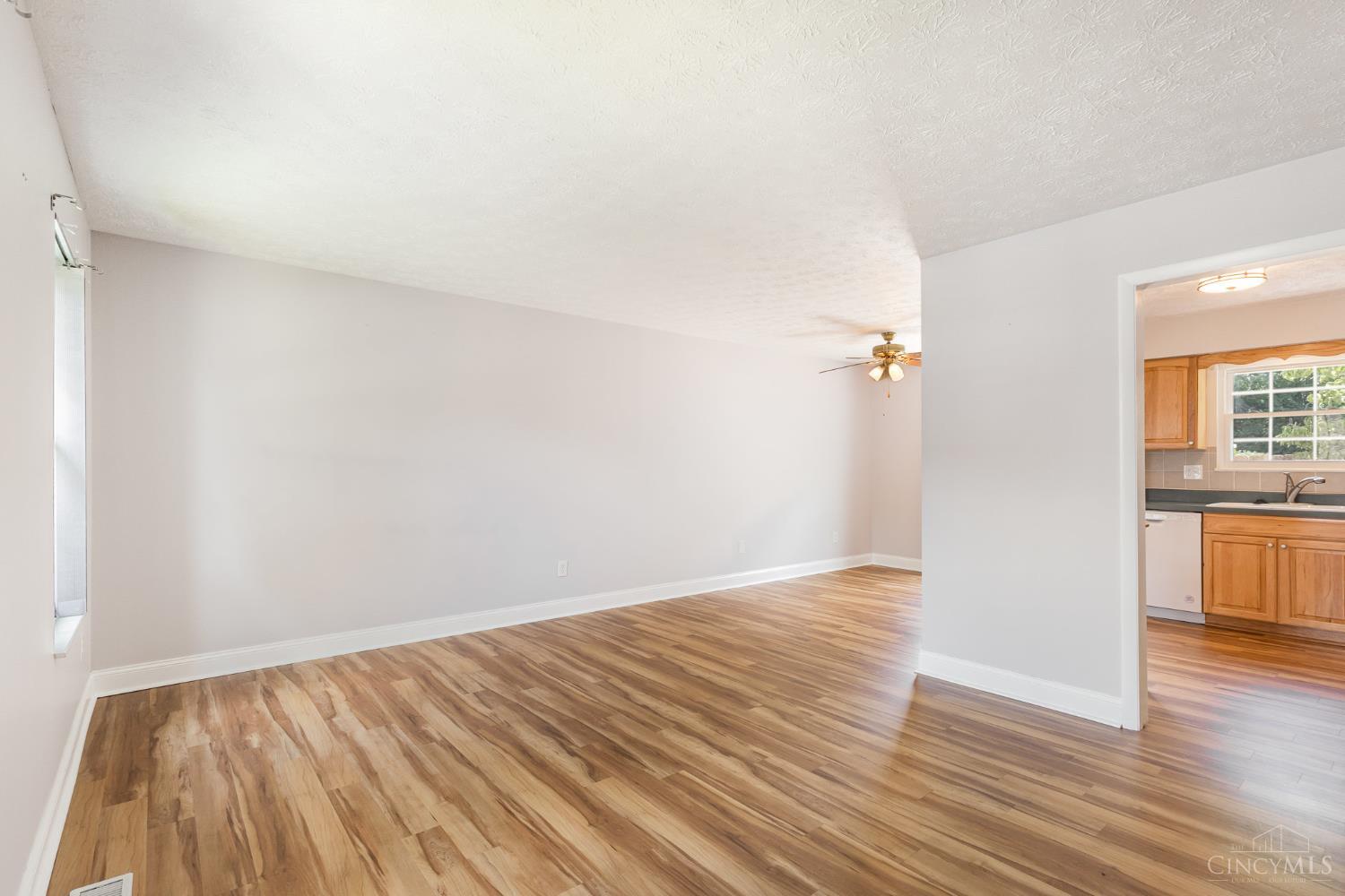 548 Constitution Square 129