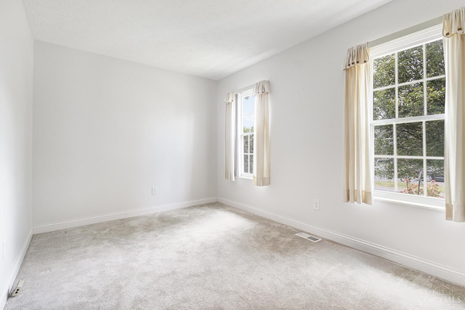 548 Constitution Square 129