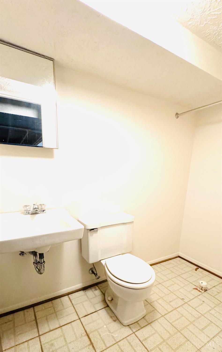 548 Constitution Square 129