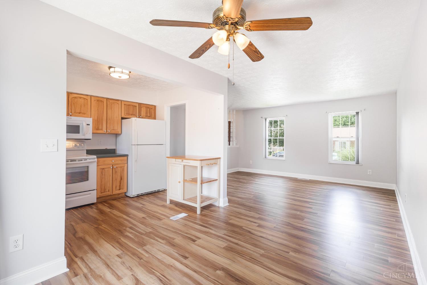 548 Constitution Square 129