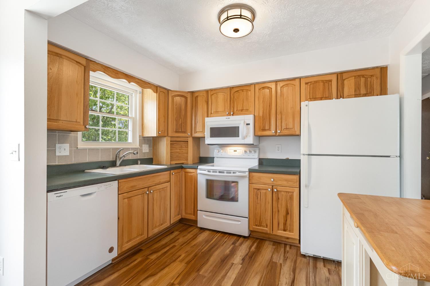548 Constitution Square 129