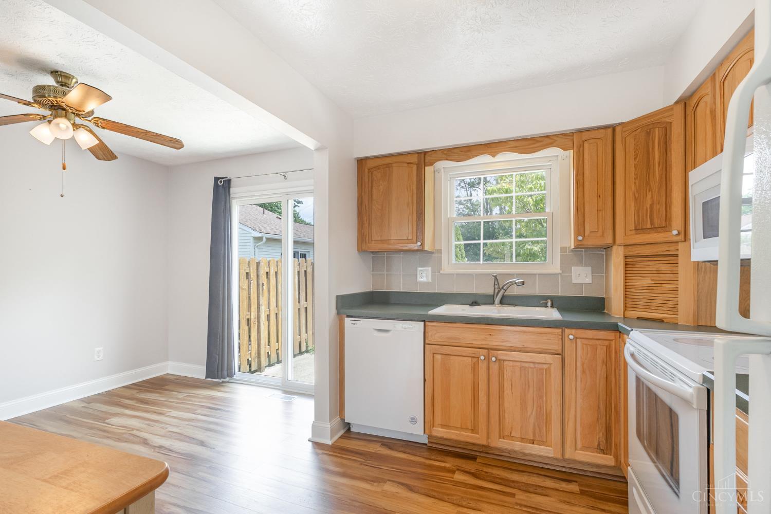 548 Constitution Square 129