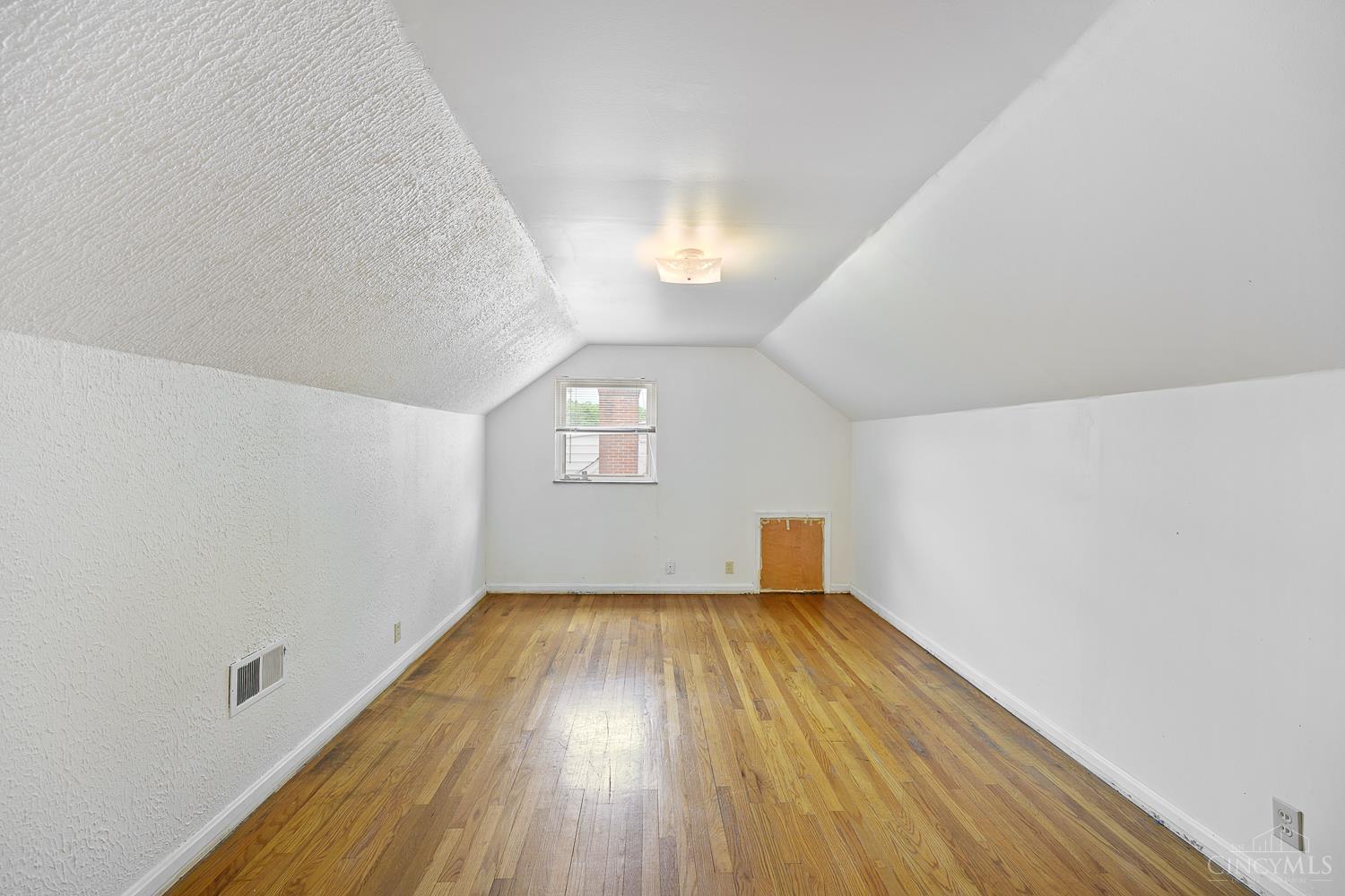 1132 Alnetta Drive