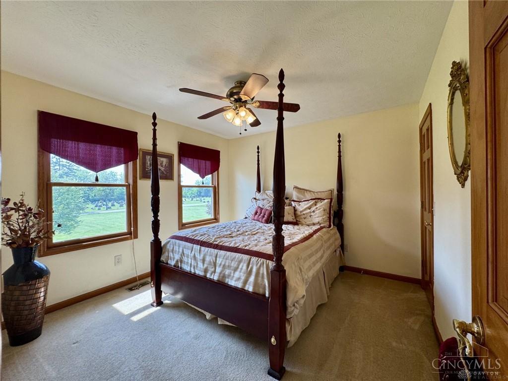 2950 S Clayton