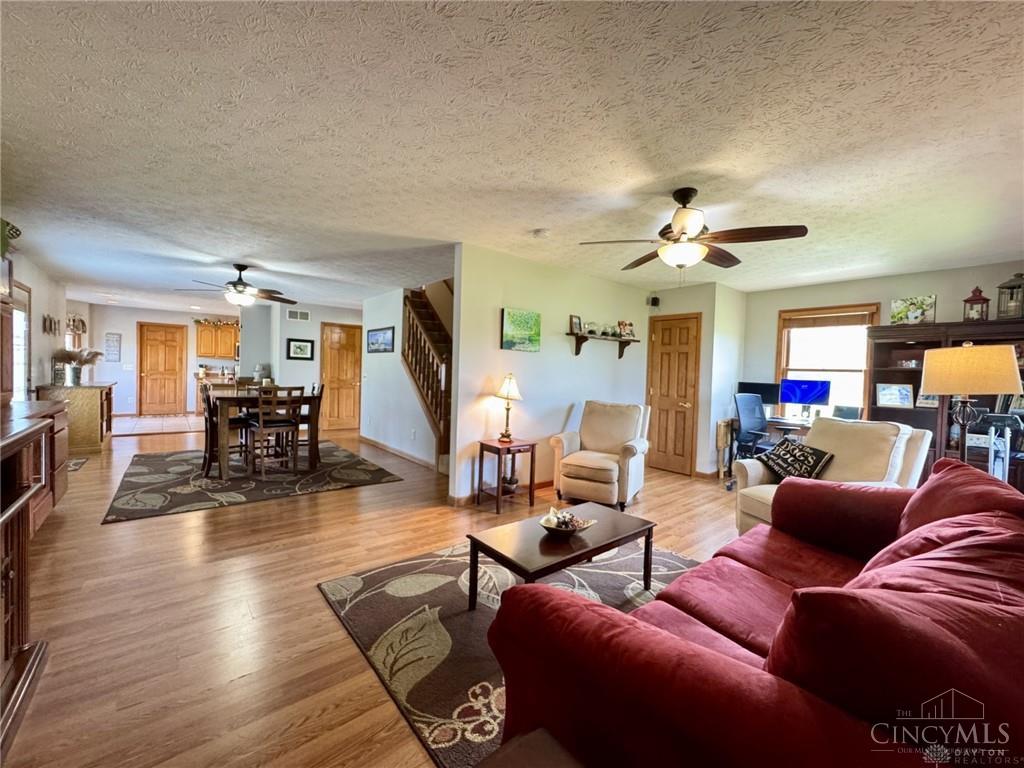 2950 S Clayton