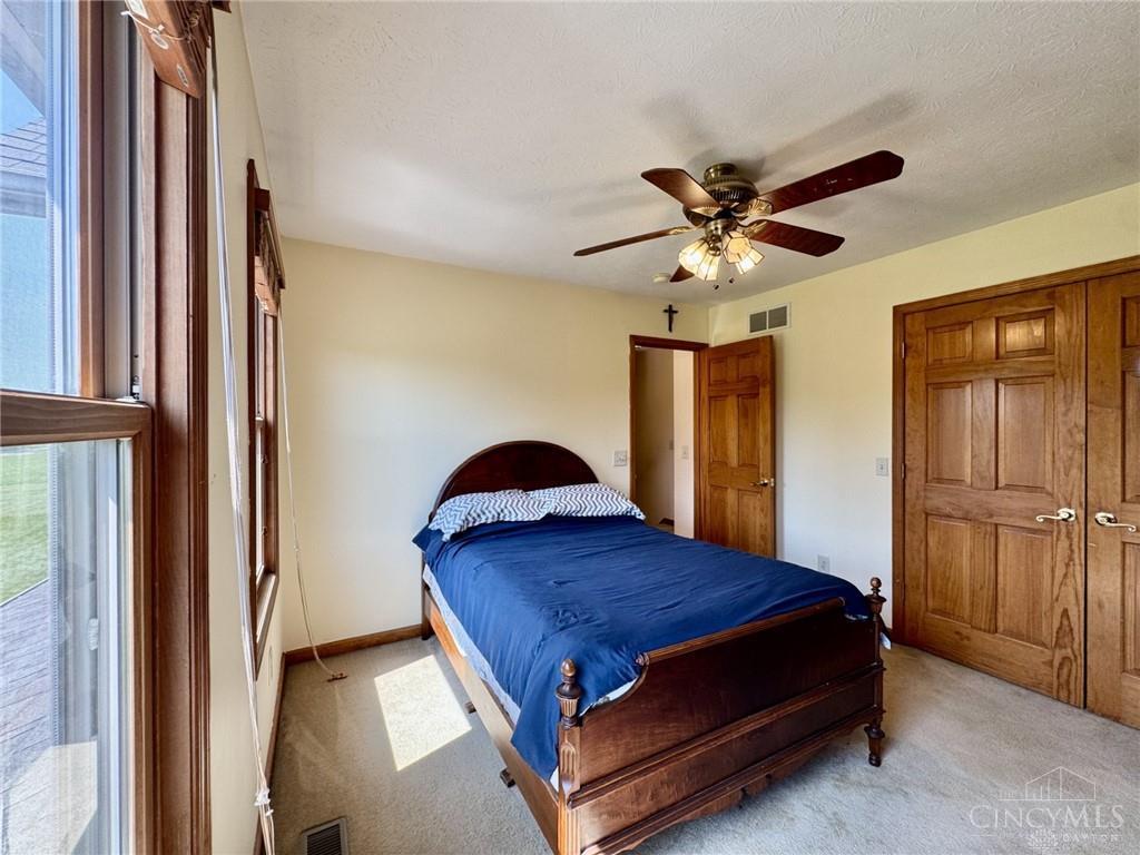 2950 S Clayton