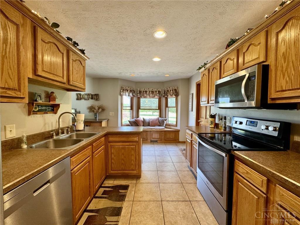 2950 S Clayton