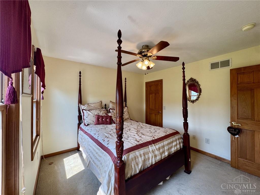 2950 S Clayton