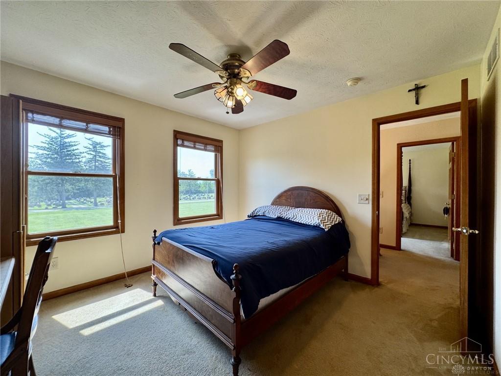 2950 S Clayton