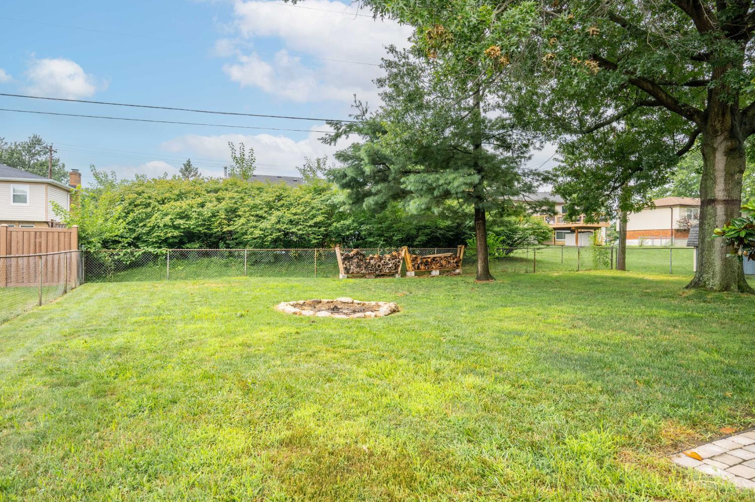 785 Lind Place