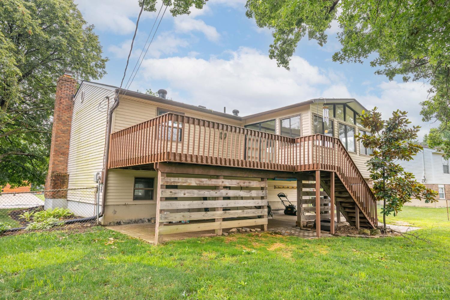 785 Lind Place