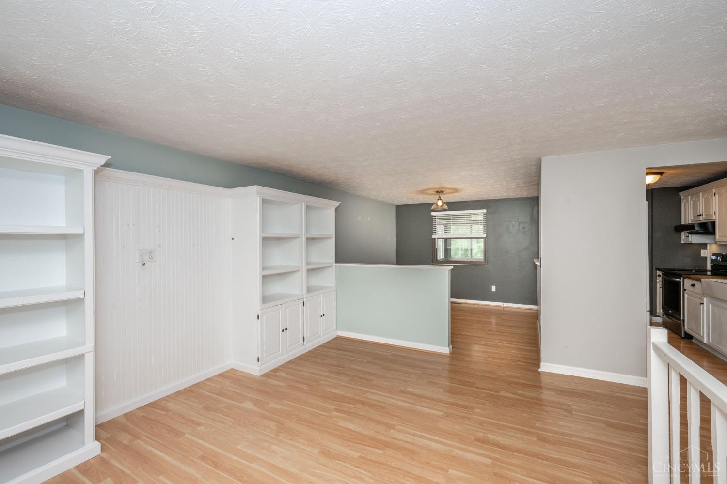 785 Lind Place