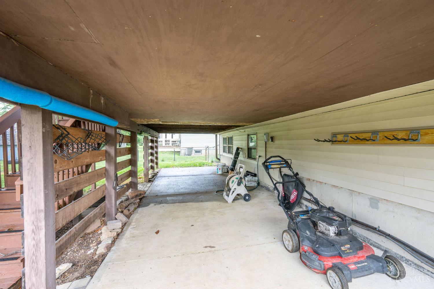 785 Lind Place