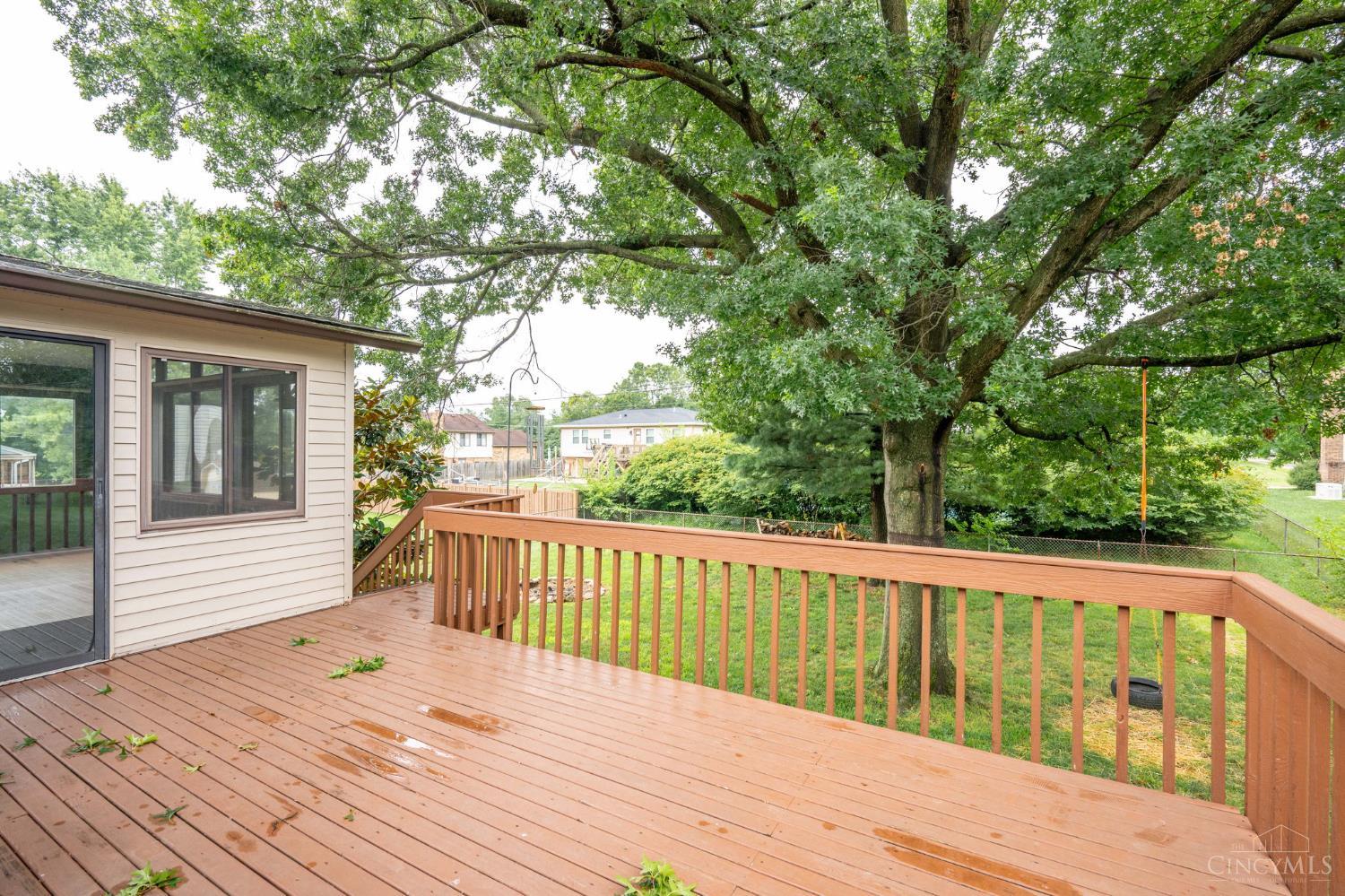 785 Lind Place