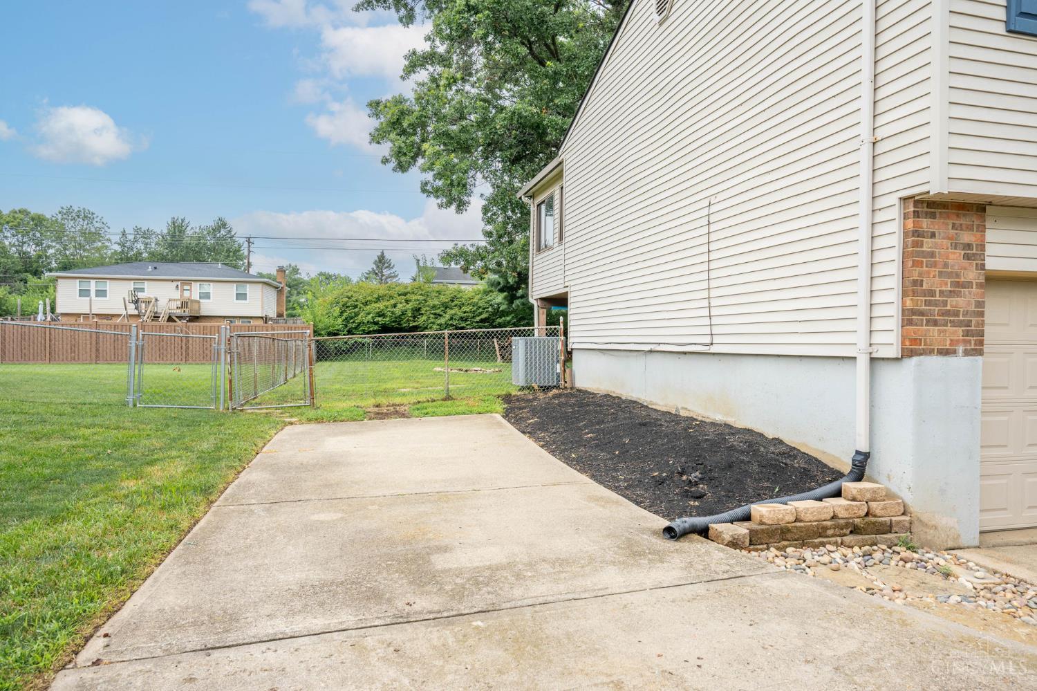 785 Lind Place