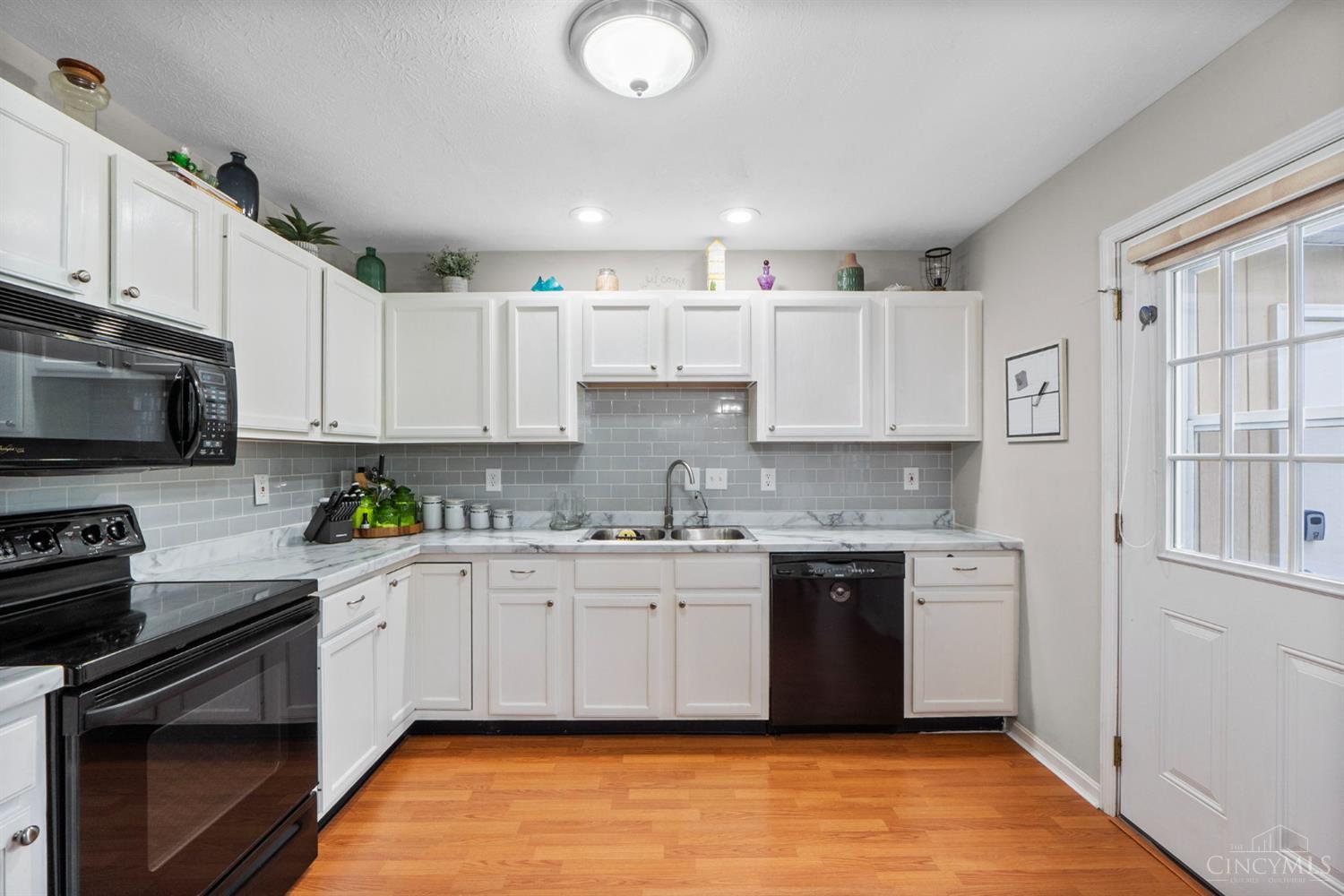 5940 Snider Cove