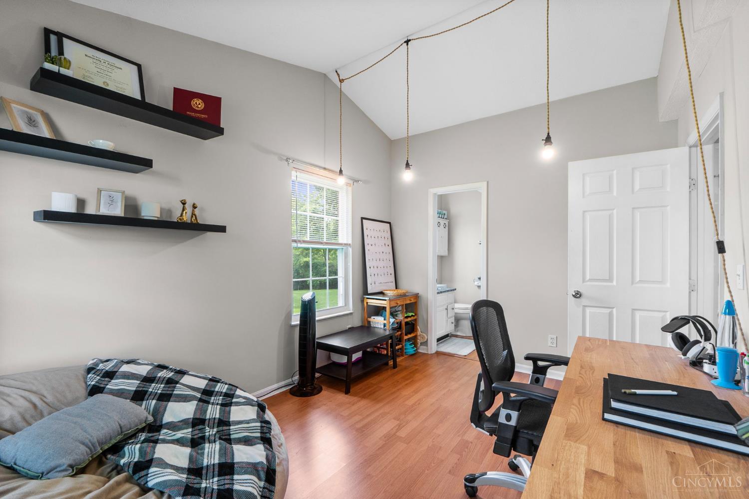 5940 Snider Cove