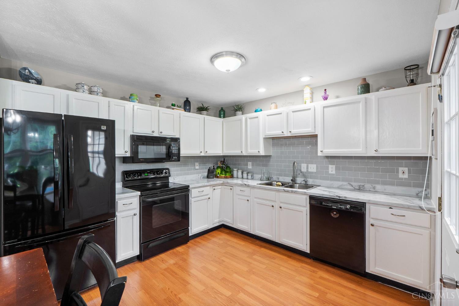 5940 Snider Cove