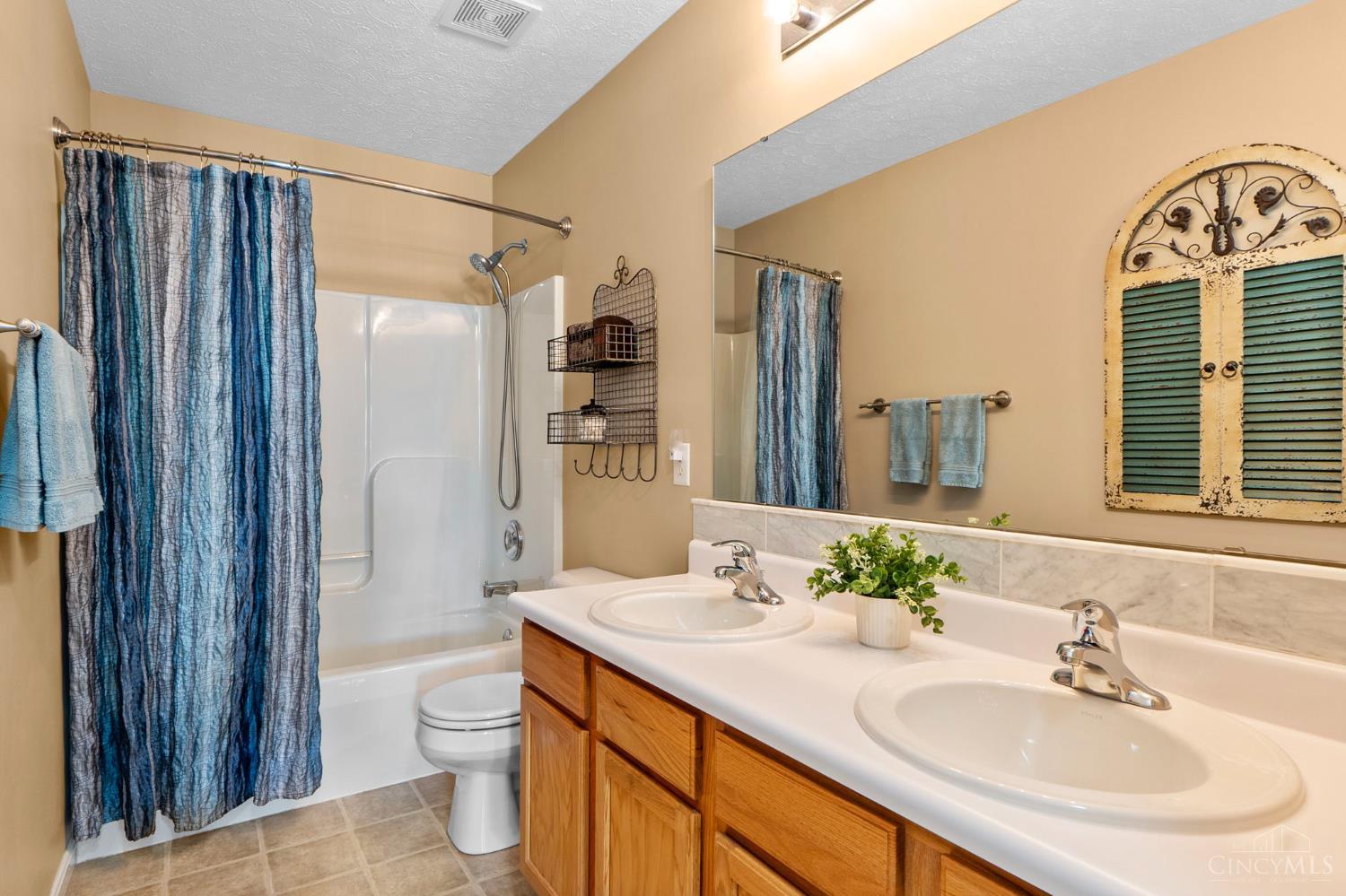 6975 Summer Field Drive