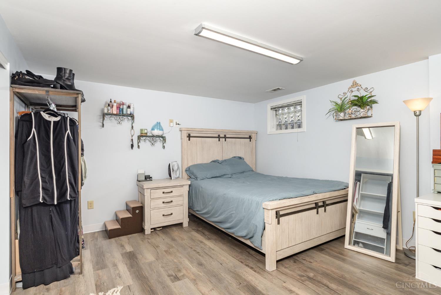 2933 Gilligan Avenue