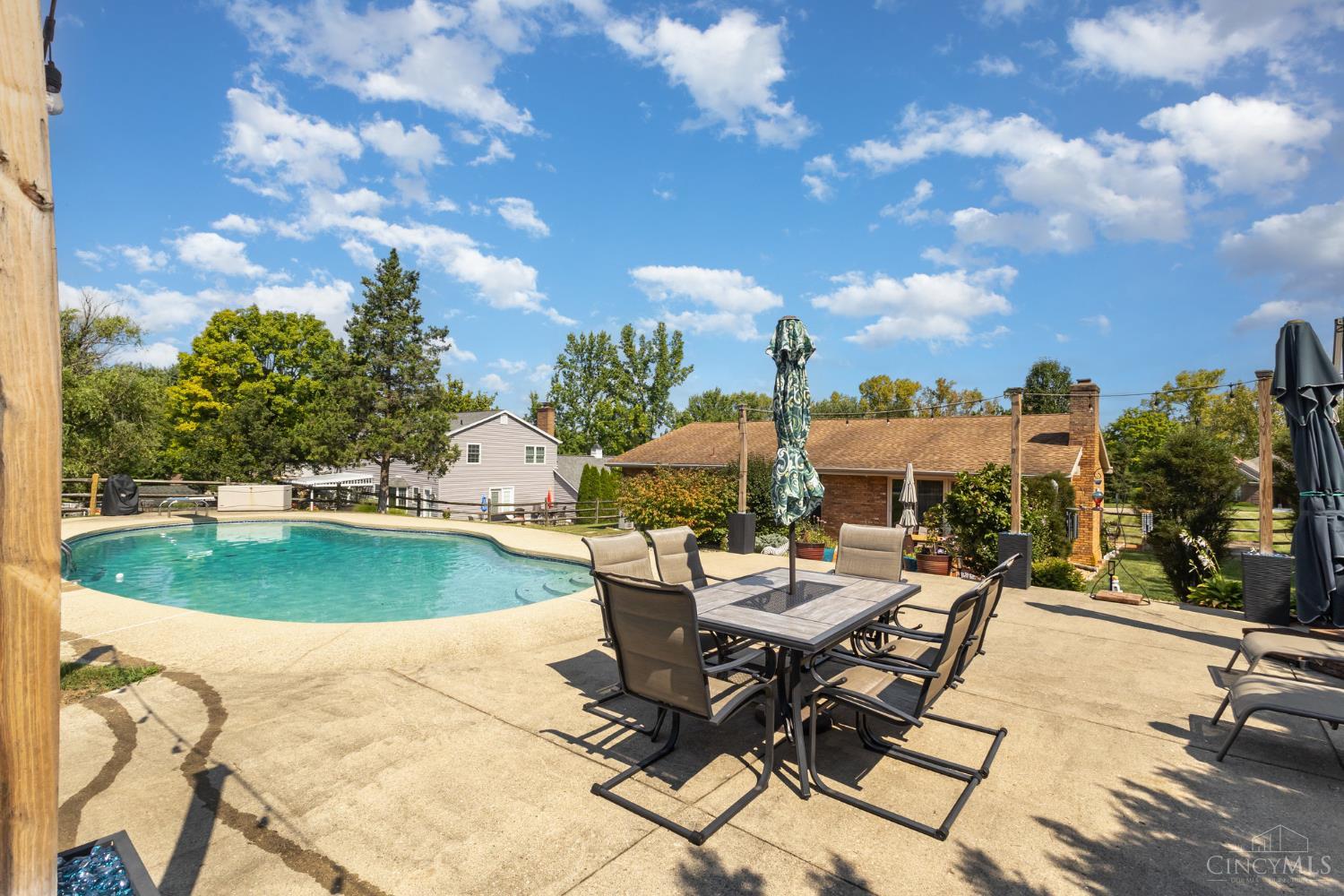 2933 Gilligan Avenue