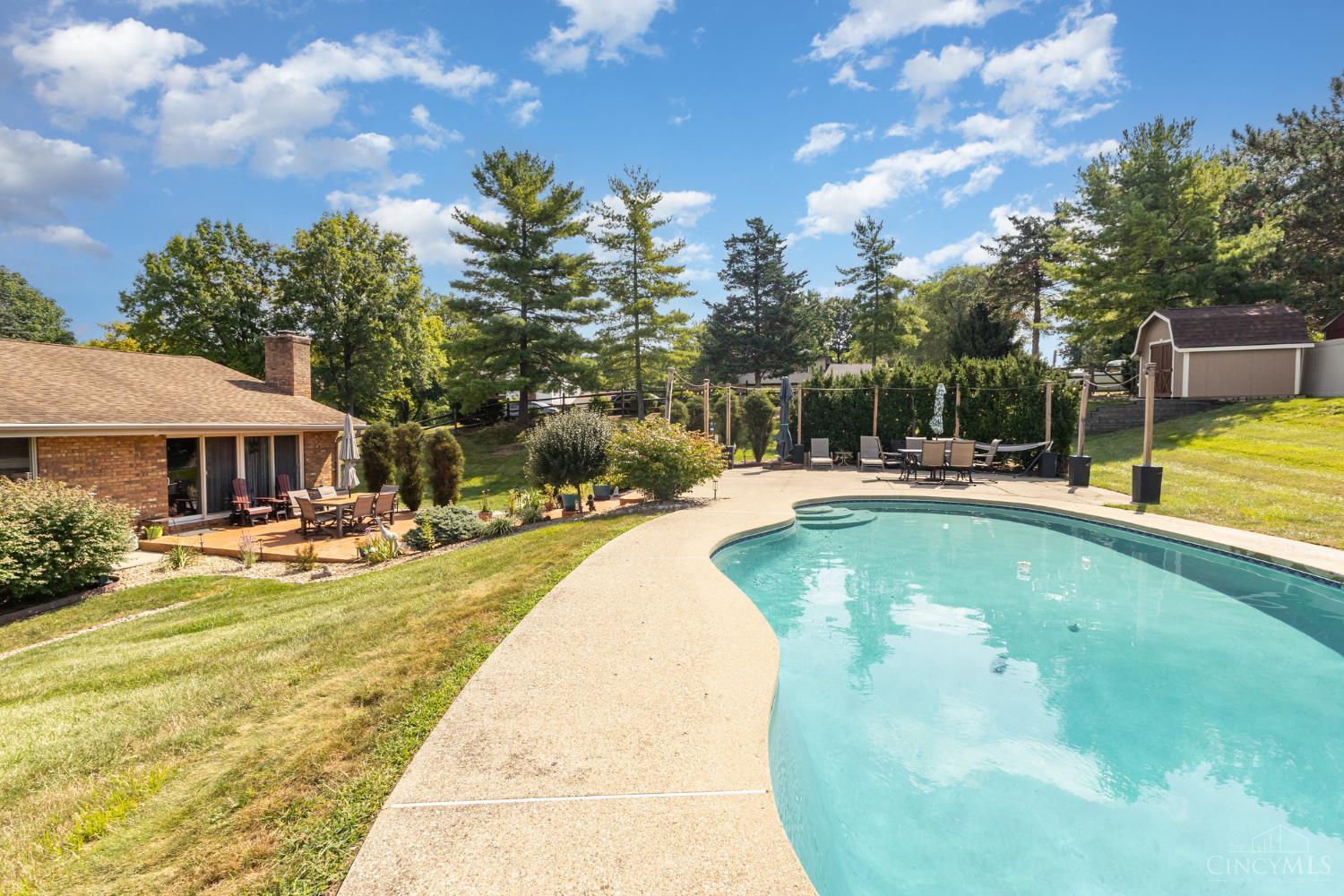 2933 Gilligan Avenue