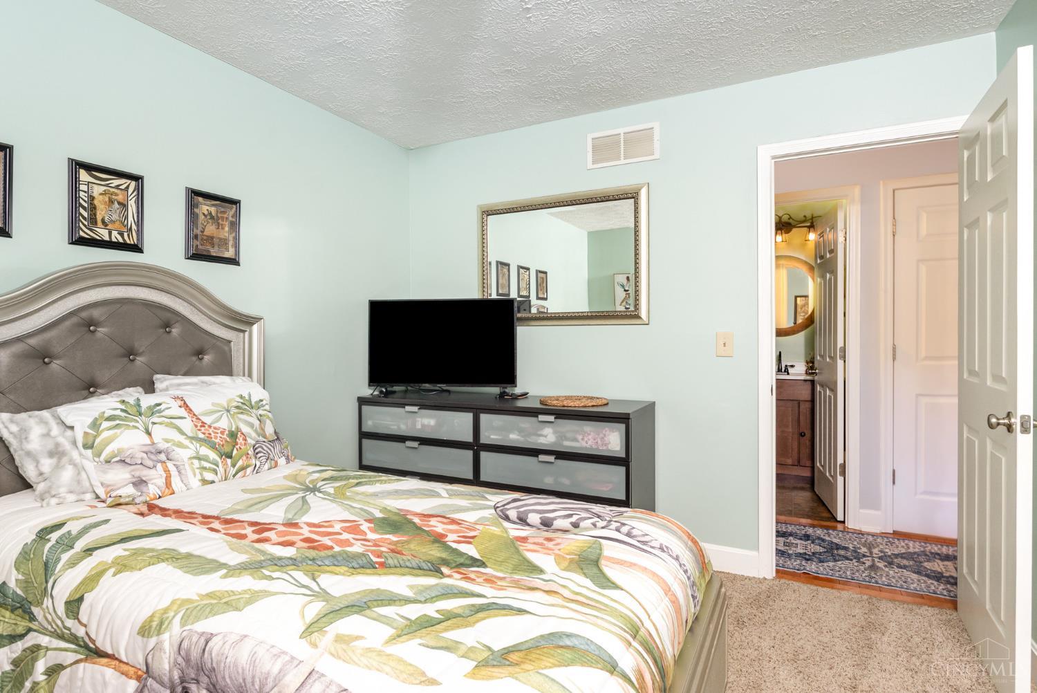 2933 Gilligan Avenue