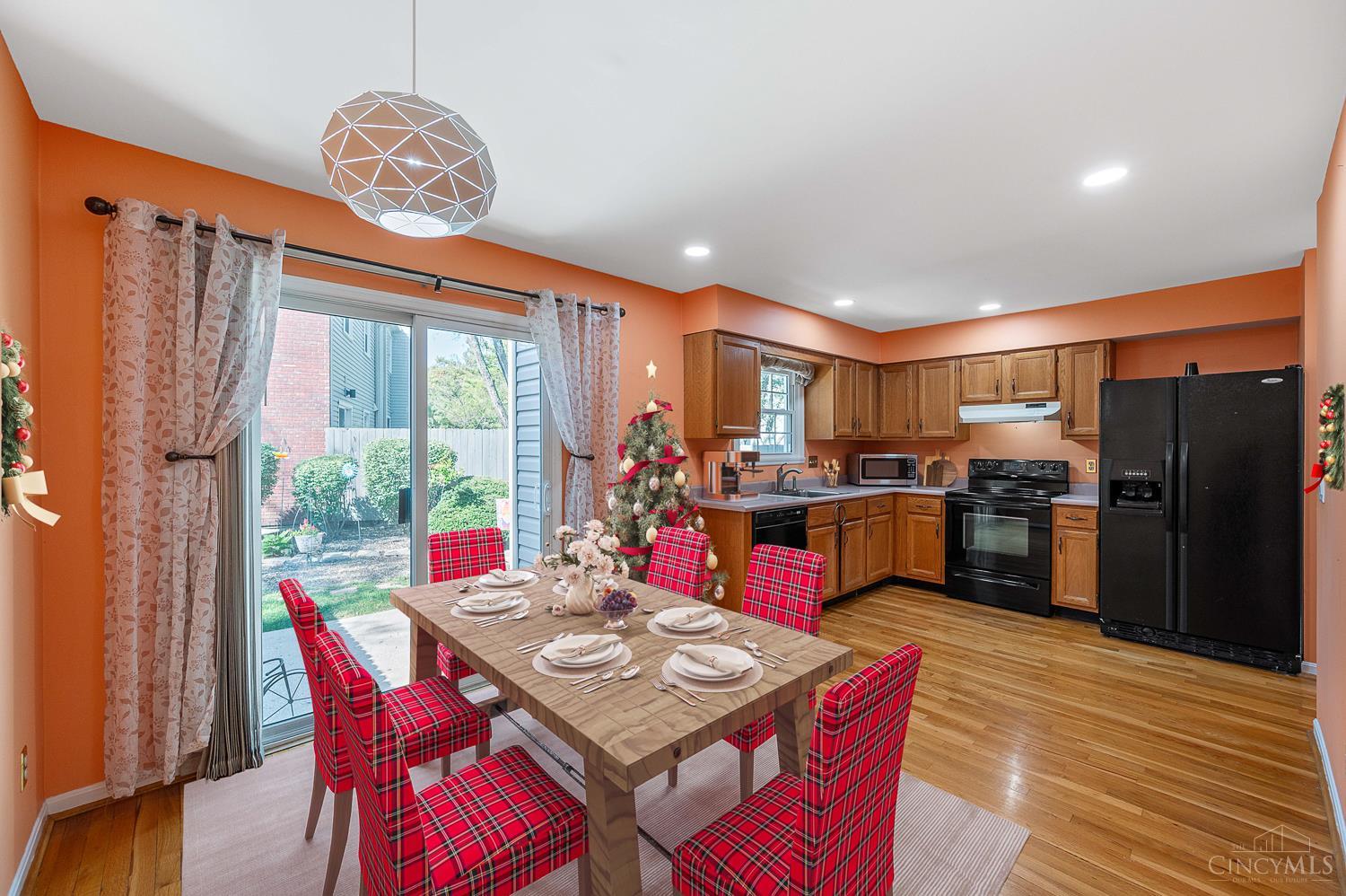 9141 Dominion Circle