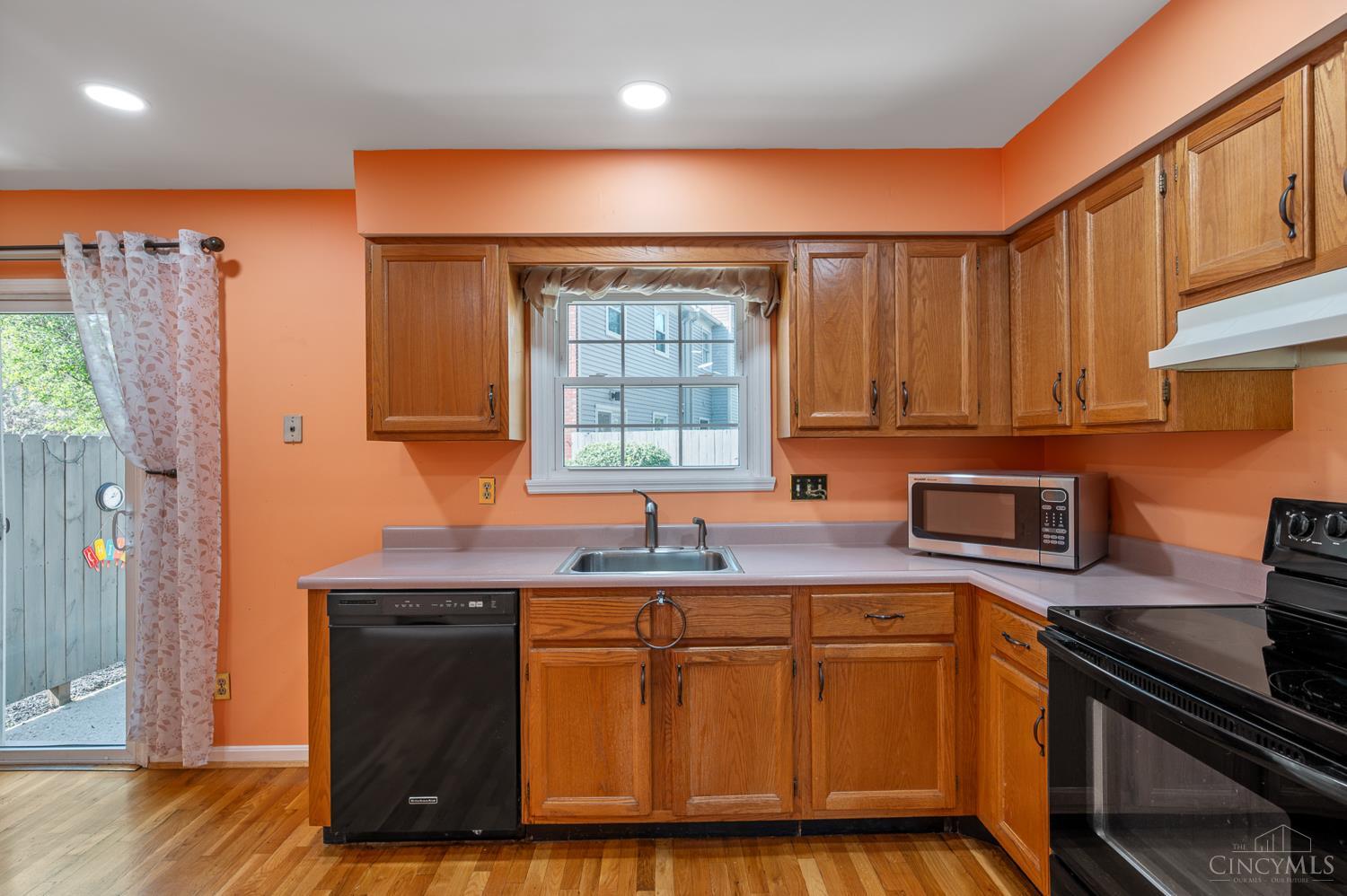 9141 Dominion Circle