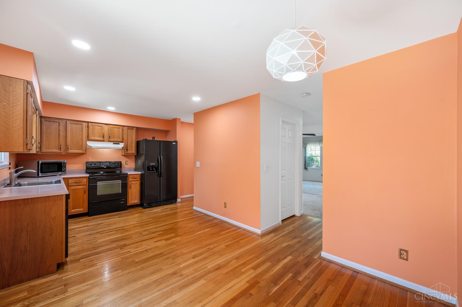 9141 Dominion Circle