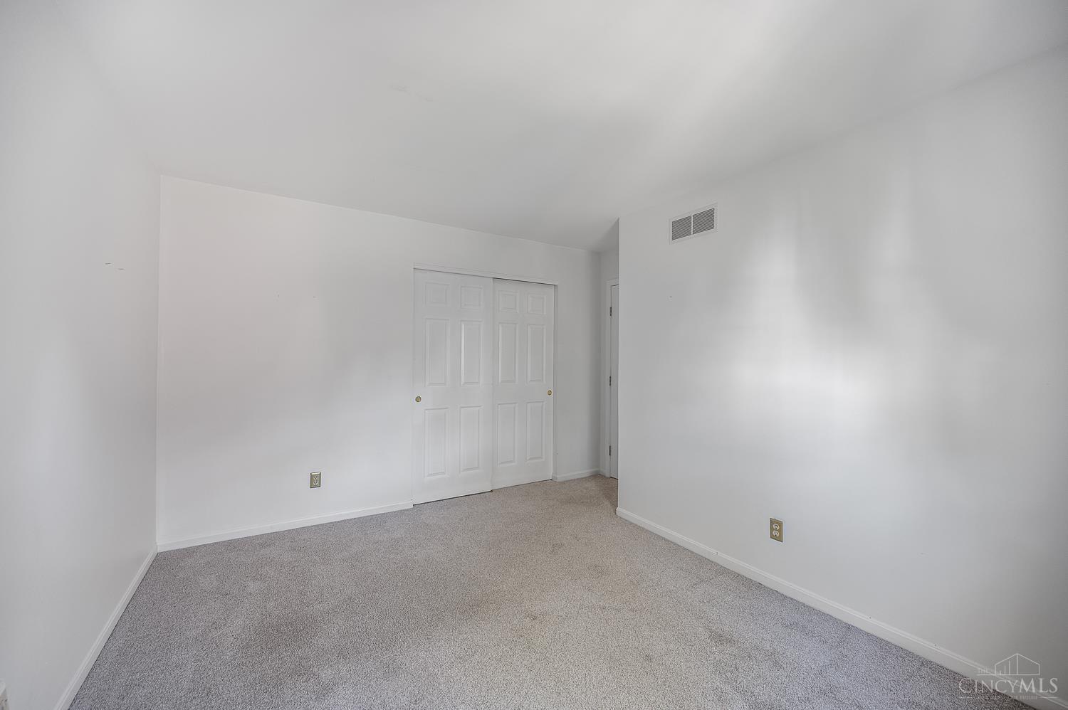 9141 Dominion Circle