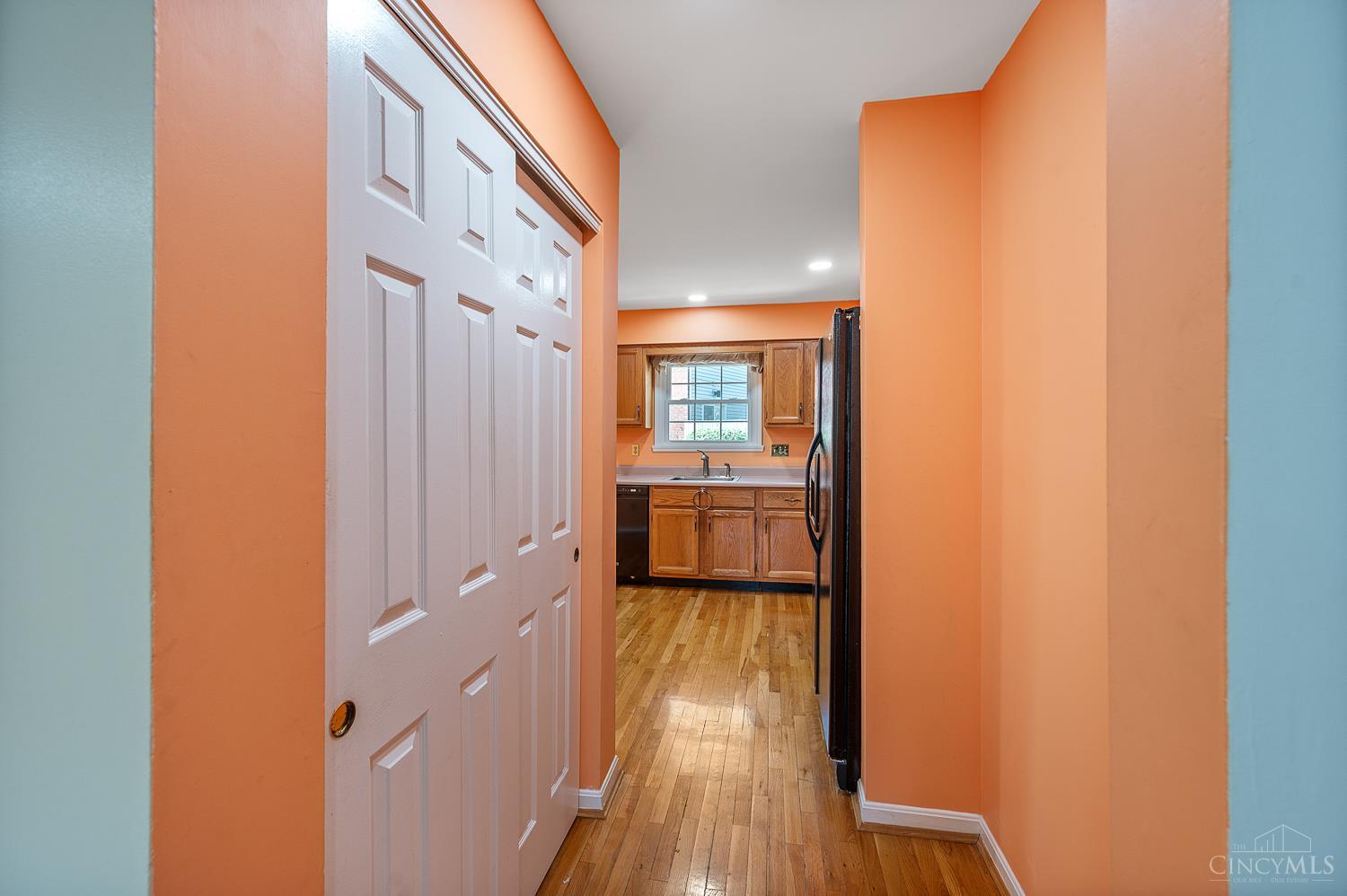 9141 Dominion Circle