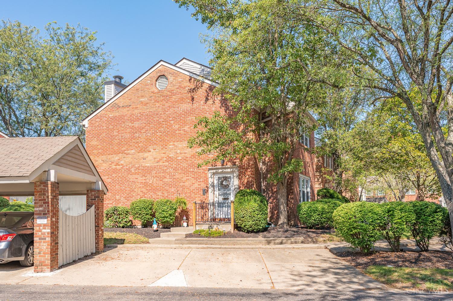 9141 Dominion Circle