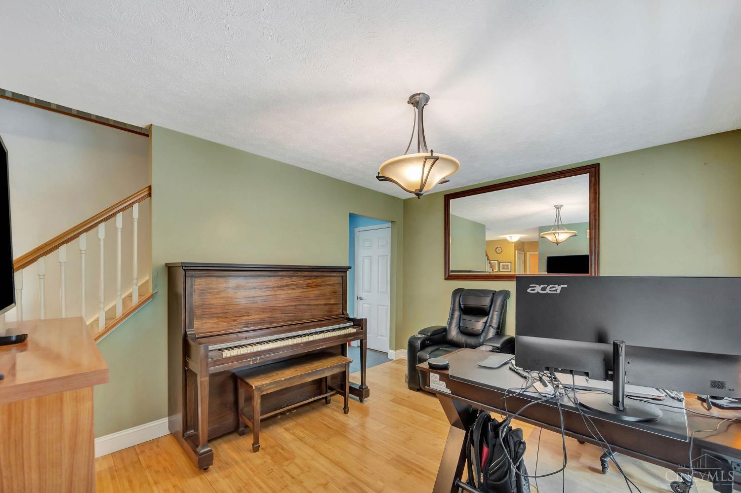 935 Pine Needle Place