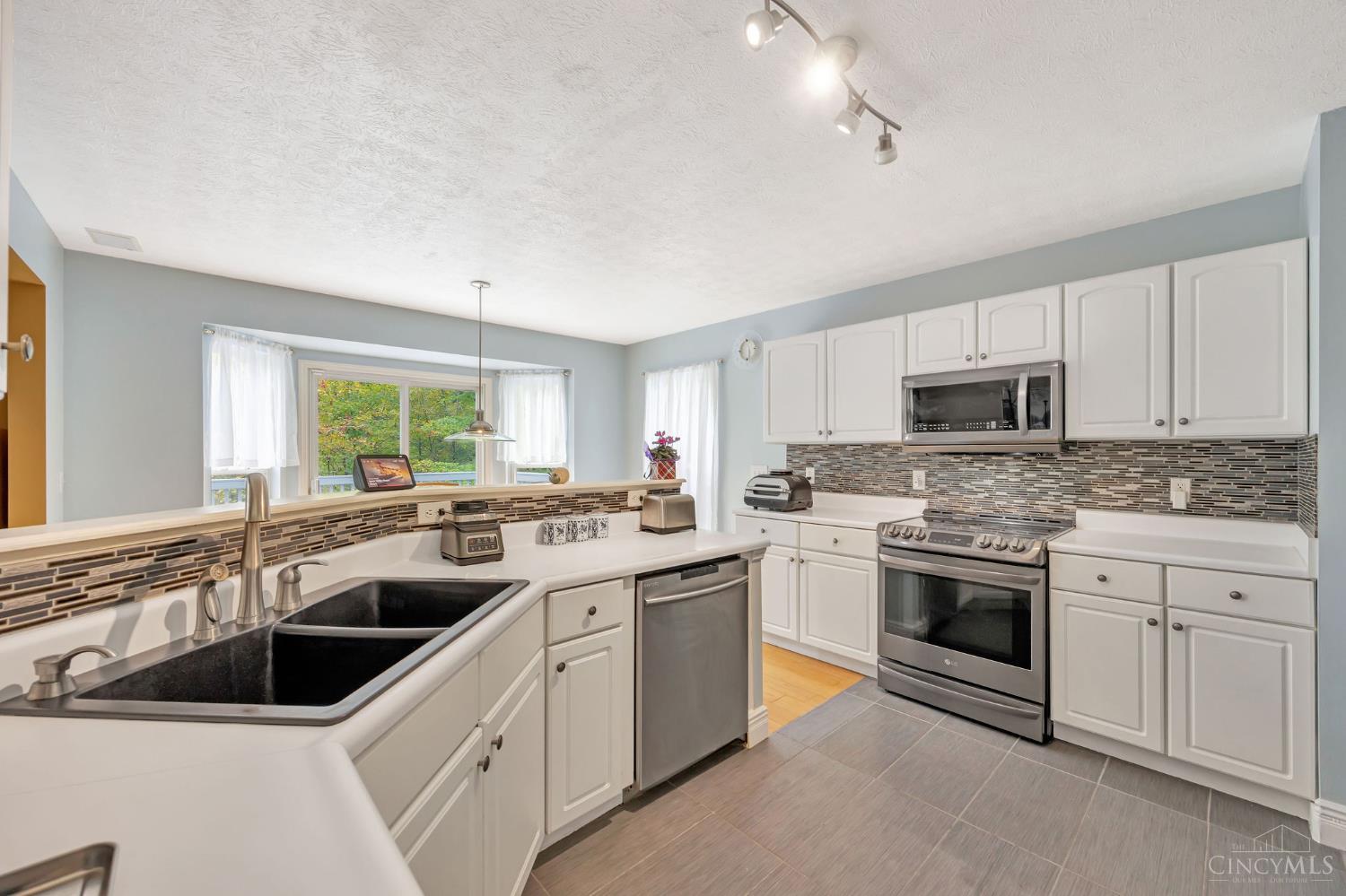 935 Pine Needle Place