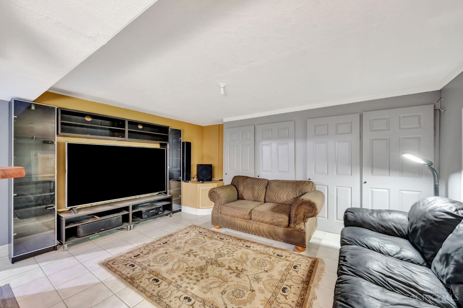 935 Pine Needle Place