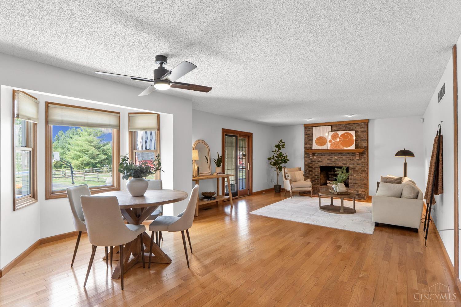 7397 Chateauguay Drive