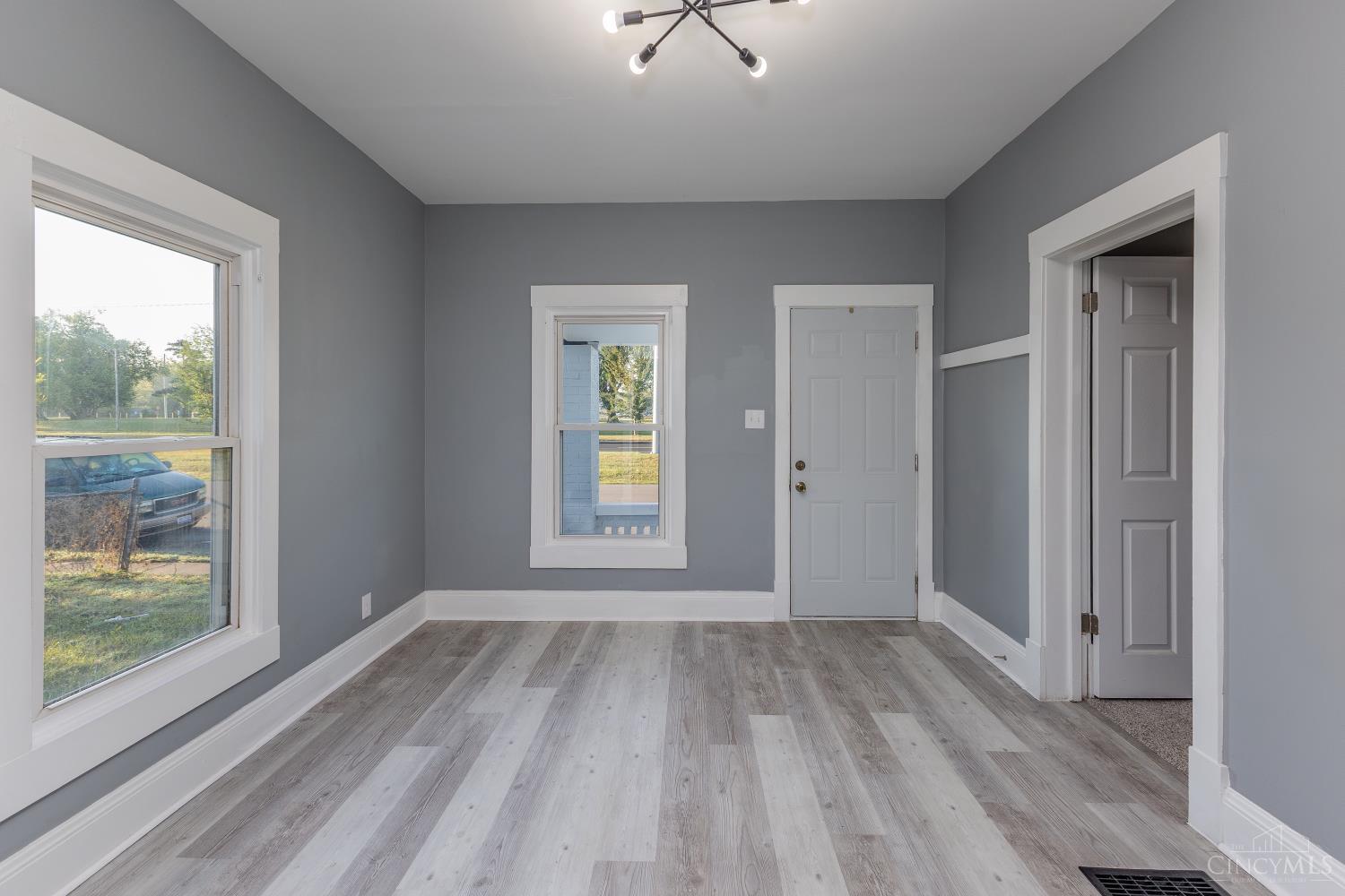 2121 Roosevelt Boulevard