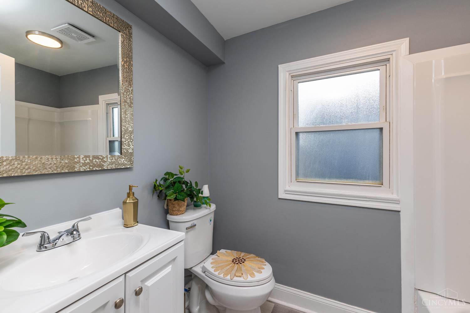 2121 Roosevelt Boulevard