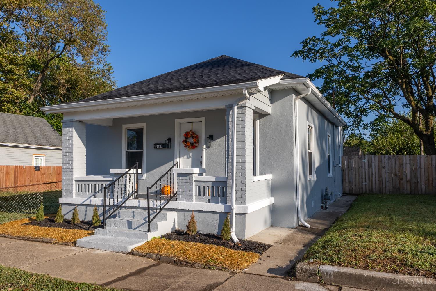 2121 Roosevelt Boulevard