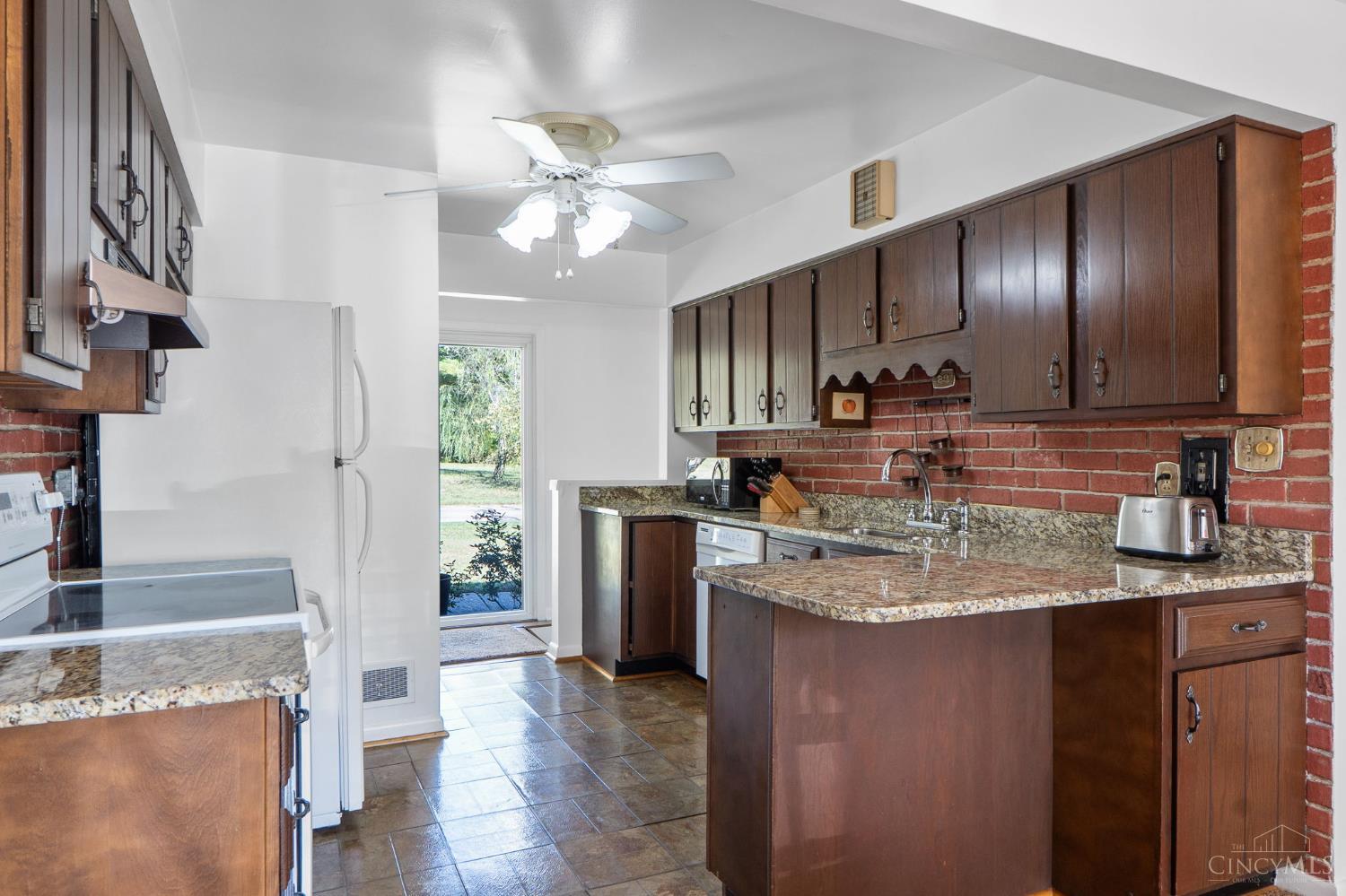 517 Wellesley