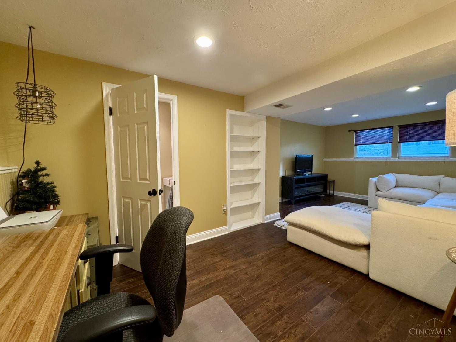 118 Western Ridge Drive