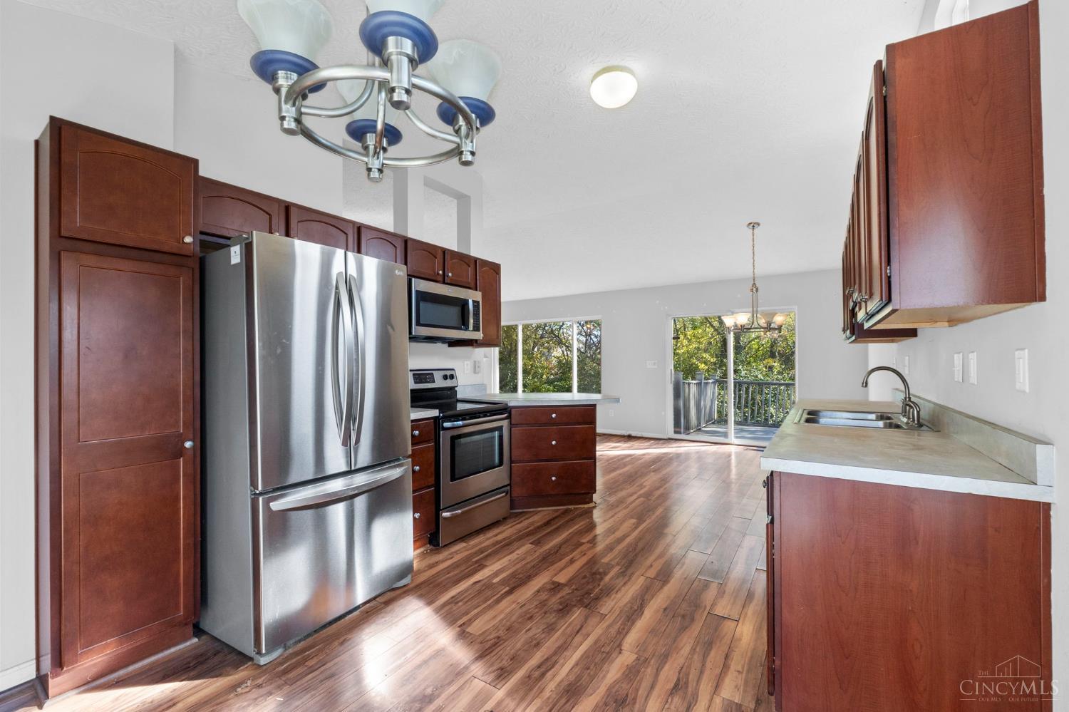 3299 Sycamore Woods Lane