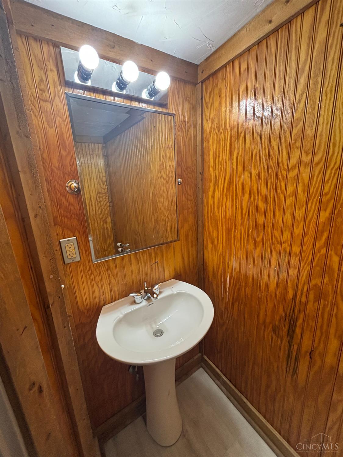 1105 Franklin Street