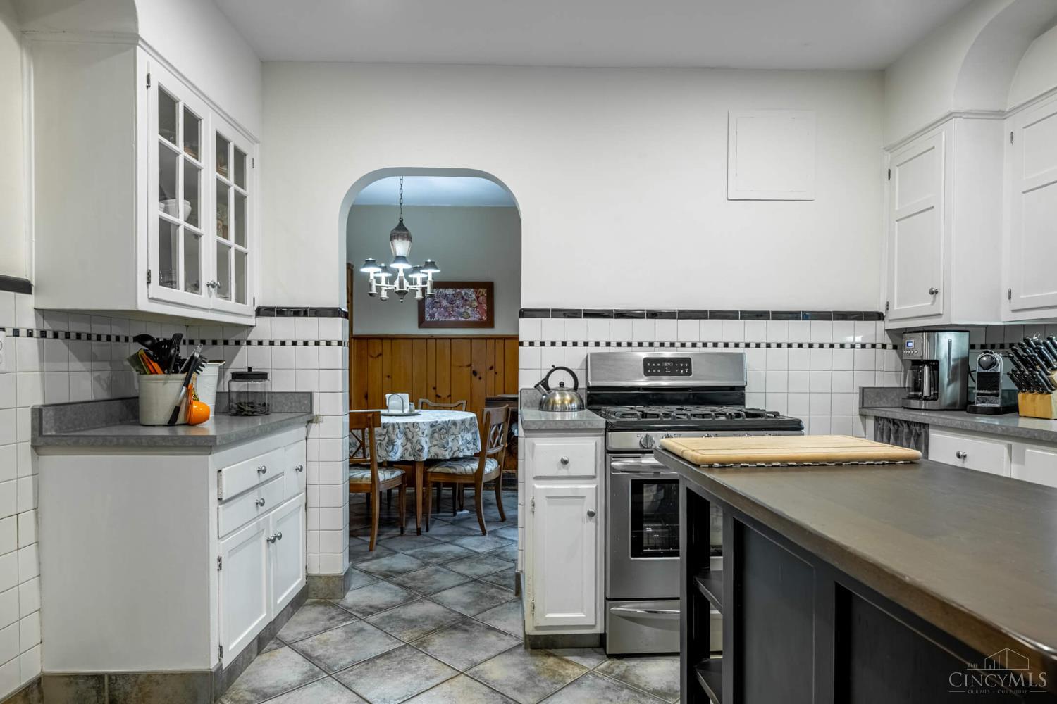 6401 Hamilton Avenue