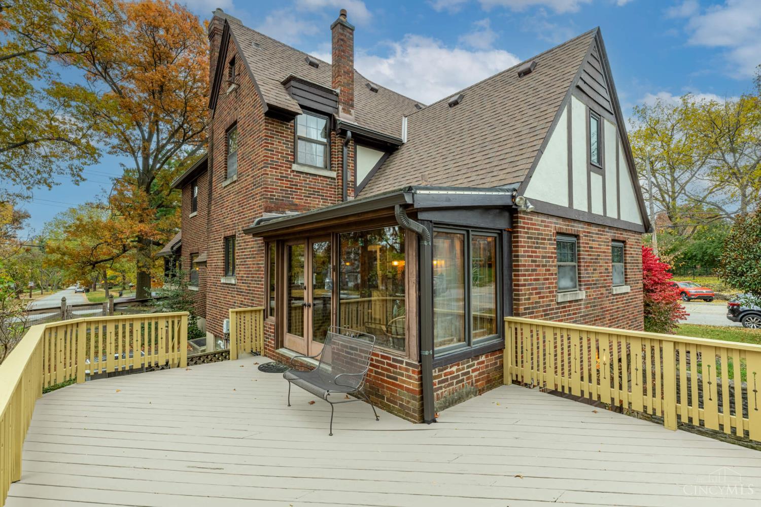 6401 Hamilton Avenue