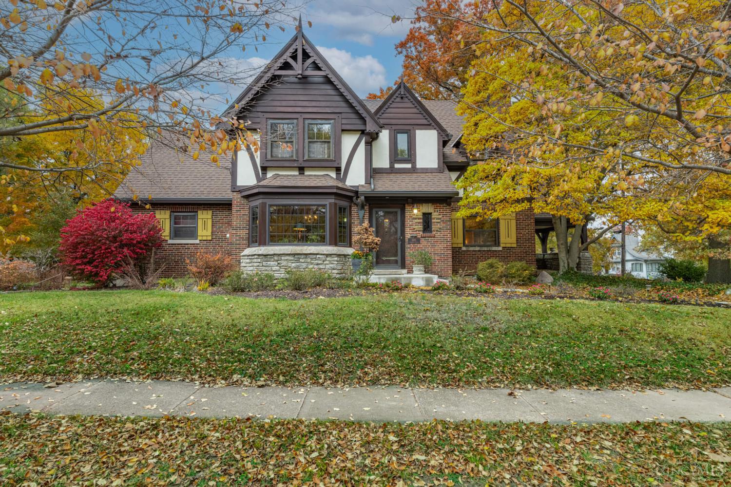 6401 Hamilton Avenue