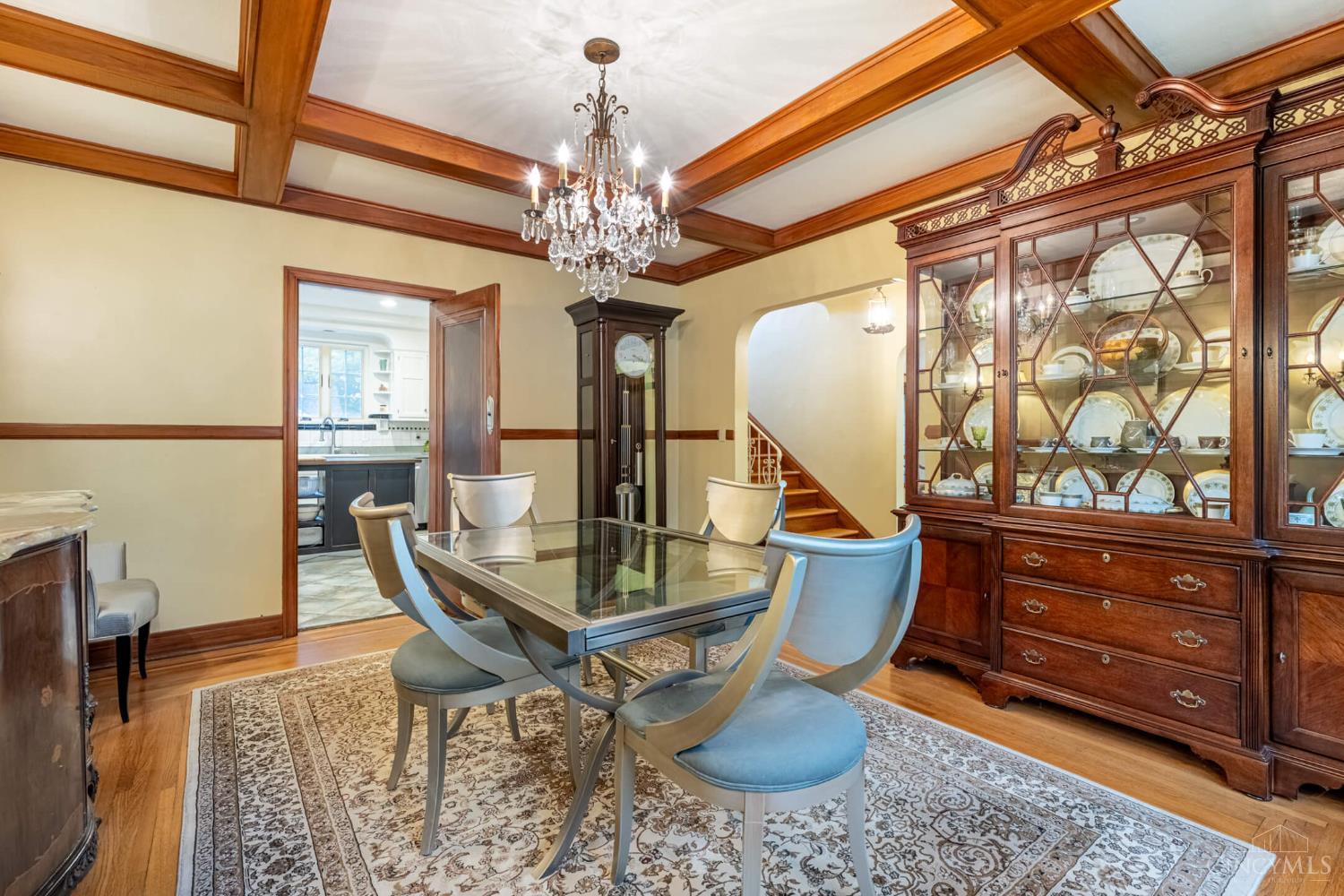 6401 Hamilton Avenue