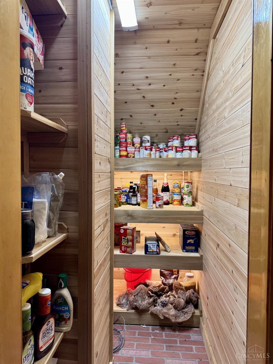 6401 Morrow Woodville Road