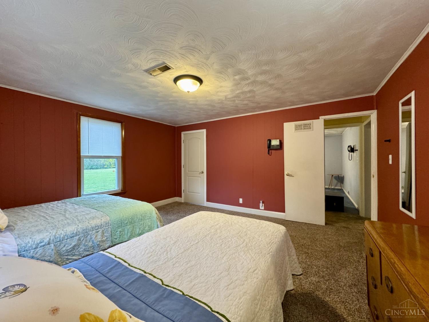 6401 Morrow Woodville Road